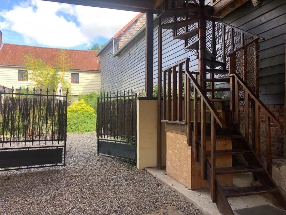 Le Gite De L Abreuvoir Bergicourt Exterior foto